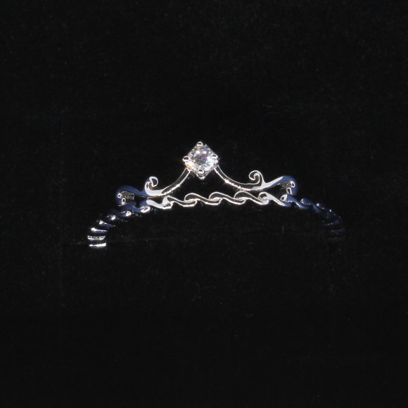 Jewelry - Sterling Silver Crown Ring Size 8